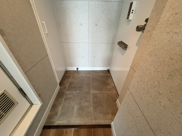 栄マンションN棟｜名古屋市の賃貸ならMy賃貸の玄関|栄マンションＮ棟