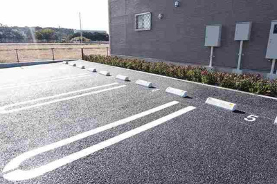 【駐車場】 | リッチモンドパレス | 駐車スペースもあります
