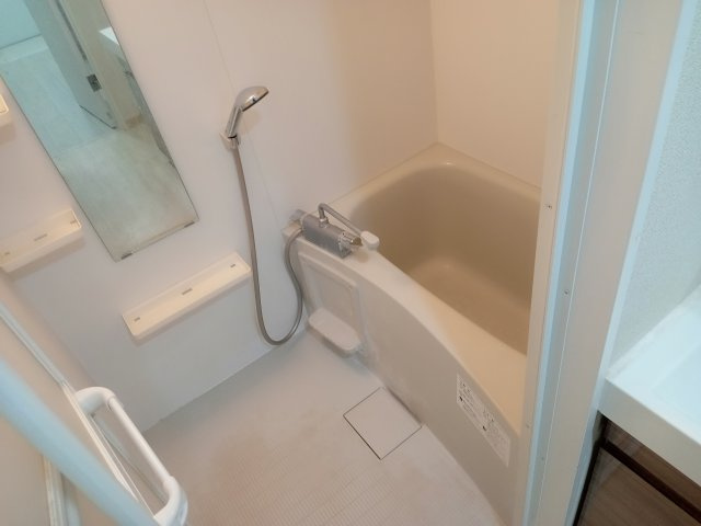 川崎市麻生区高石３丁目の賃貸マンションの浴室|別部屋参考