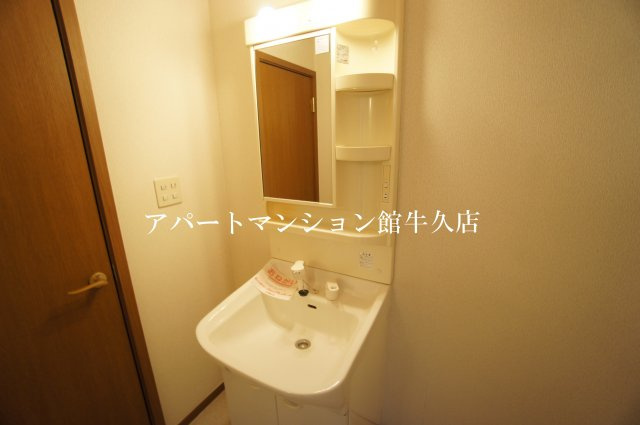 ソレアード・ホソヤ　Ｂの独立洗面台