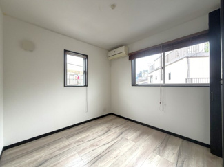 【洋室】 | 旭町3丁目　戸建 | 2階の5帖の洋室です