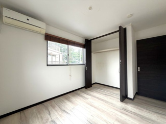 【洋室】 | 旭町3丁目　戸建 | クローゼットも付いております