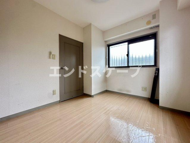 タカハシマンションの居間・リビング|高崎、前橋のお部屋探しはエンドスケープまで！お客様の理想お聞かせ下さい♪