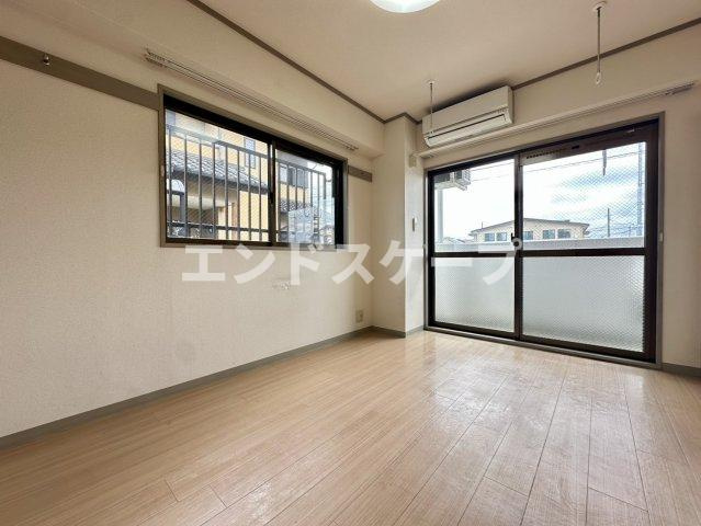 タカハシマンションの洋室|高崎、前橋のお部屋探しはエンドスケープまで！お客様の理想お聞かせ下さい♪