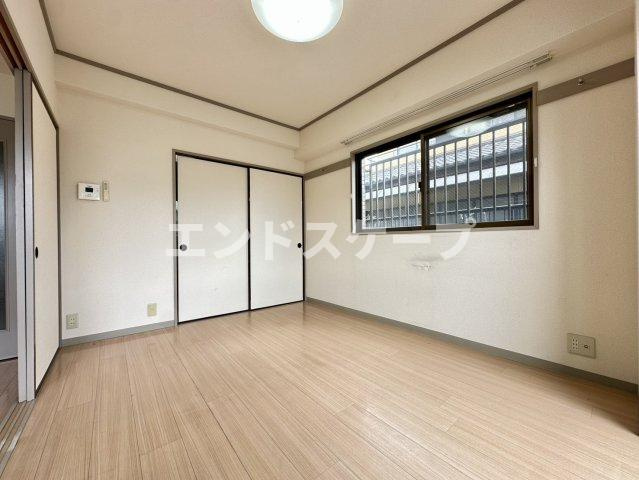 タカハシマンションの洋室|高崎、前橋のお部屋探しはエンドスケープまで！お客様の理想お聞かせ下さい♪