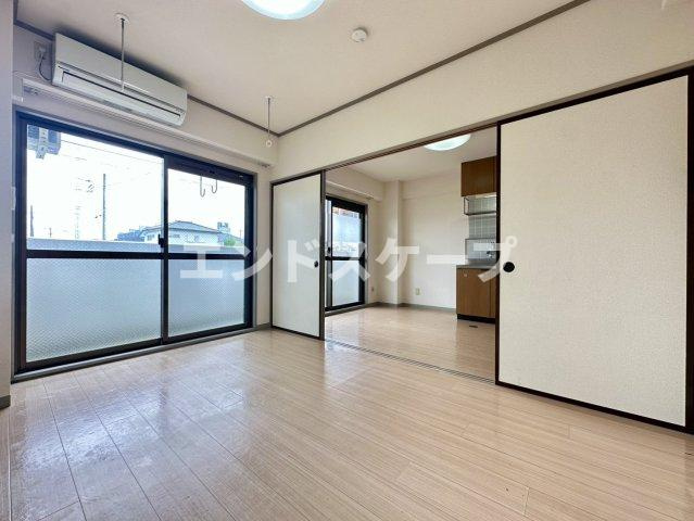 タカハシマンションの洋室|高崎、前橋のお部屋探しはエンドスケープまで！お客様の理想お聞かせ下さい♪