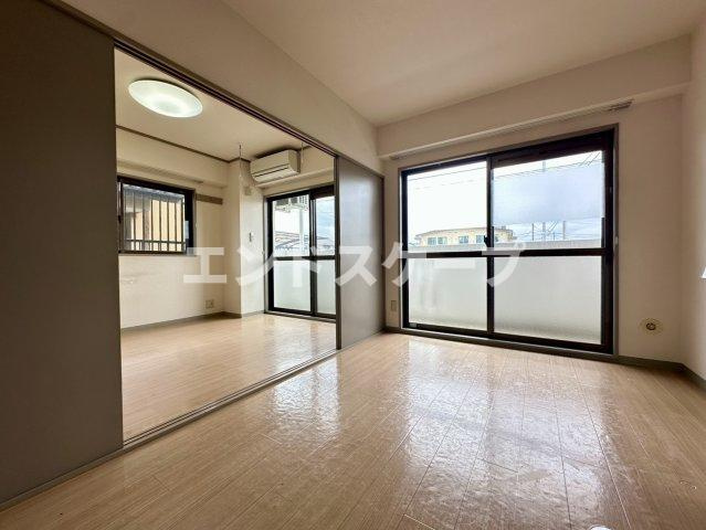 タカハシマンションの居間・リビング|高崎、前橋のお部屋探しはエンドスケープまで！お客様の理想お聞かせ下さい♪