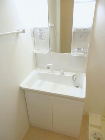 クラリスＢの洗面所|広い洗面スペース