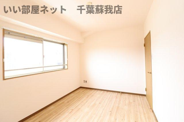 クレールライフの洋室|明るい洋室です