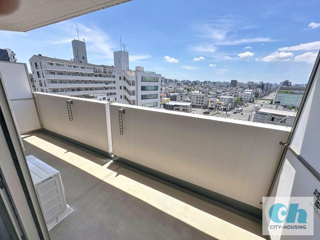 クルーセ大森 803号室のバルコニー