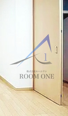 アルテールA棟の居間・リビング|洋室のお部屋です。