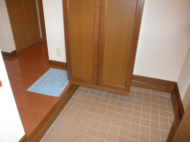 ルミエール等々力の玄関