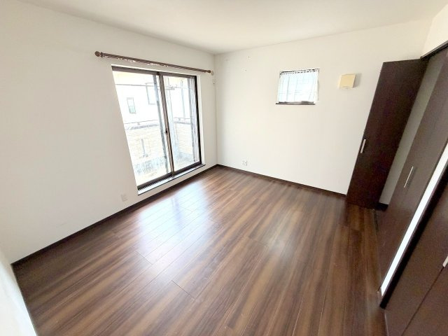 青梅市師岡町　中古戸建の洋室