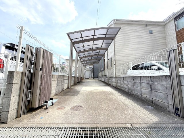 青梅市師岡町　中古戸建の駐車場