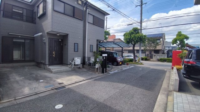 尼崎市長洲中通　中古戸建の前面道路含む現地写真