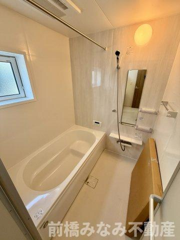 【新築】高崎市吉井町長根３期　限定１棟　ブルーミングガーデン　新築建売の浴室|きれいなお風呂です