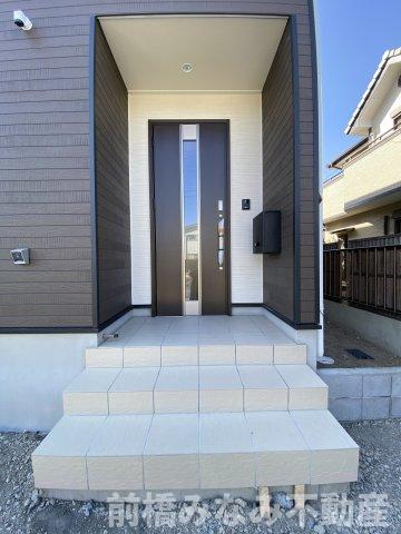【新築】前橋市関根町第3　限定1棟　クレイドルガーデン　新築建売の玄関|ゆったりとした玄関です
