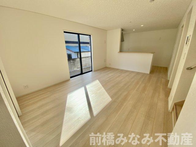 【新築】前橋市関根町第3　限定1棟　クレイドルガーデン　新築建売の居間・リビング|ゆったり過ごせる居間です