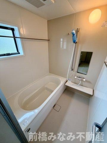【新築】前橋市鼻毛石町第６　限定１棟　リーブルガーデン　新築建売の玄関|シンプルで使いやすい玄関です