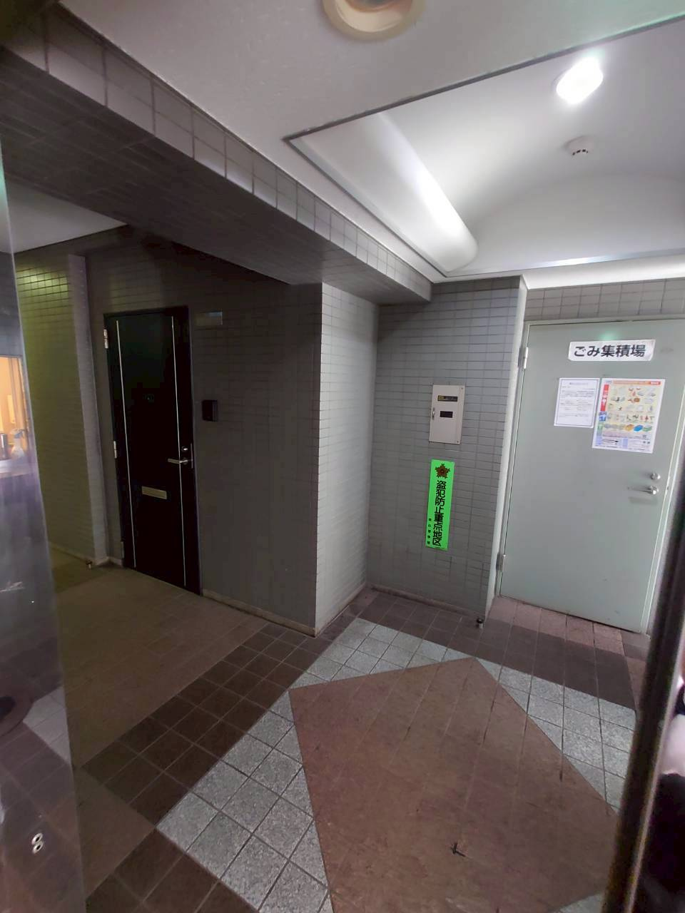 【エントランス】