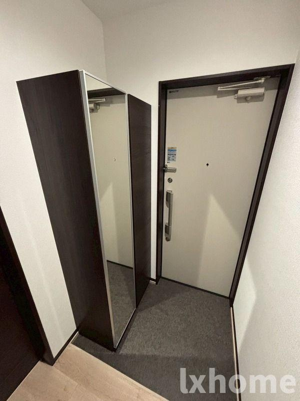 Oak岸辺（オークキシベ）の玄関|収納もある玄関です