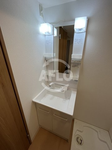 みおつくし杭全の独立洗面台|みおつくし杭全　独立洗面台

