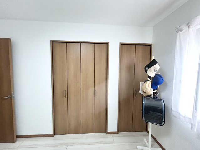 【収納】 | 家族構成や住宅環境によって収納の仕方は十人十色！キッチン、リビング、玄関、寝室など、部屋ごとのいろんな収納を使って自慢のお家にしませんか？物件をご内見する際は、収納の場所や数は事前チェックしましょう！