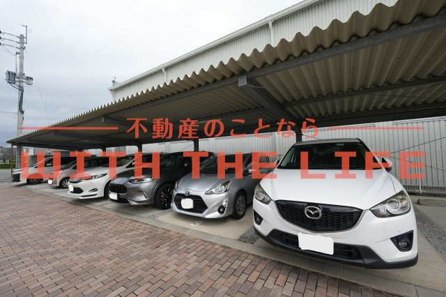 プロスペールS6【キャッシュバック対象物件】の駐車場|車をお持ちの方に嬉しい駐車場付きの物件です