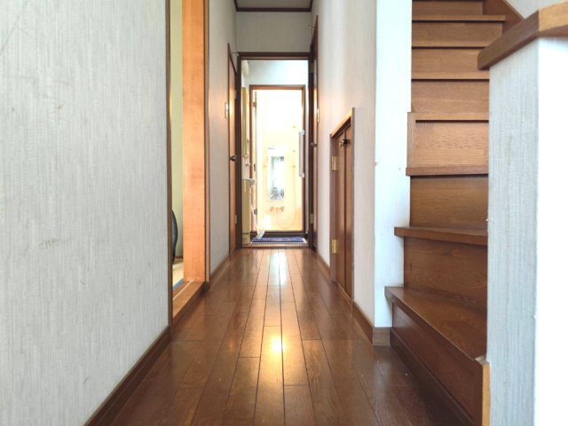 所沢市若狭3丁中古戸建の玄関