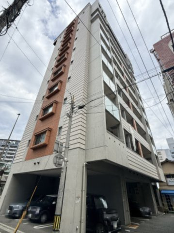 クレスト南小倉 