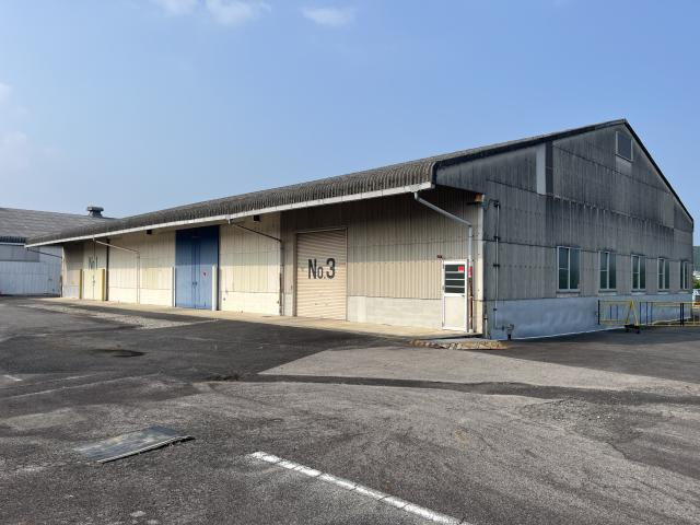 甲賀市甲南町新治の倉庫