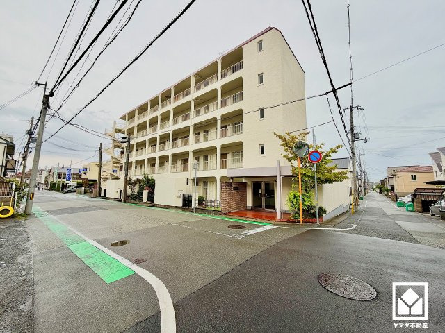 宮前マンションの周辺|阪急バス・阪神バス「高座橋」停まで徒歩5分（約350m）の立地。日中の移動や週末のお出かけなど、ライフシーンに応じたスムーズな移動を叶える、ゆとりある住環境です。