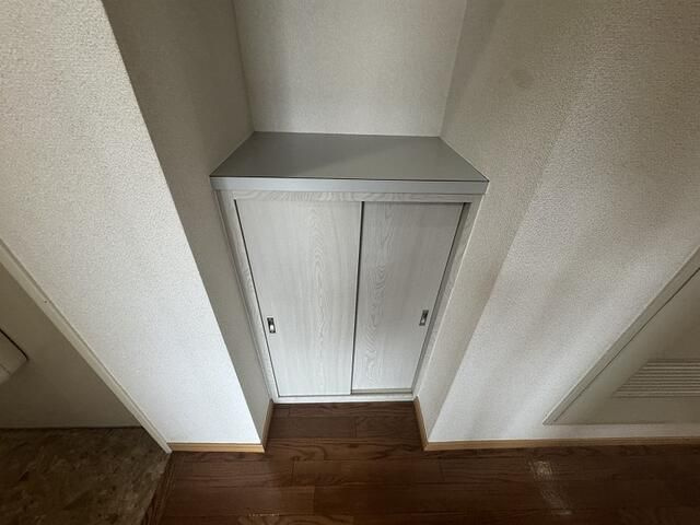サンライズ福清ビルの玄関