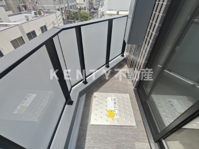 【バルコニー】 | スタイリオ東品川 | 外からの目が気にならないバルコニーで洗濯物が干せます