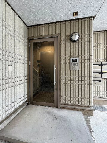 リヴィエール町屋のエントランス