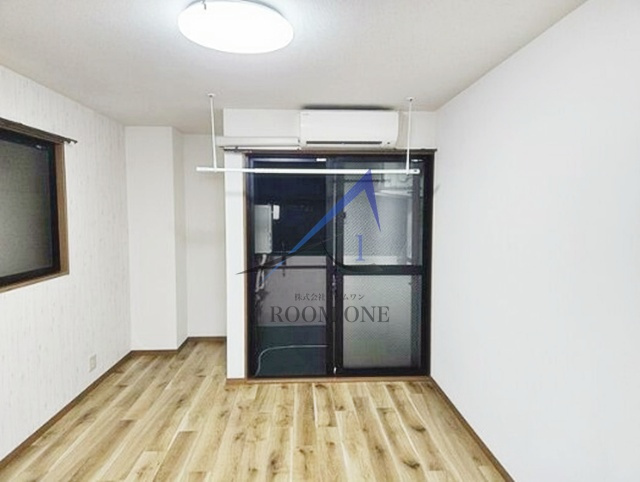 ブリヂネル堀留の居間・リビング|洋室のお部屋です。