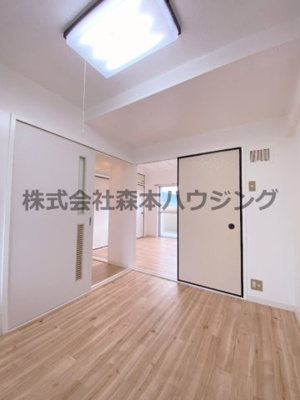 【居間・リビング】 | 　ビレッジハウス春日Ⅰ　3号棟 | ゆったりしたキッチンスペースです