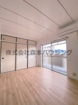【洋室】 | 　ビレッジハウス春日Ⅰ　3号棟 | 明るい洋室です
