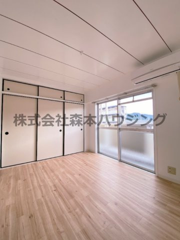 【洋室】 | 　ビレッジハウス春日Ⅰ　3号棟 | 明るい洋室です