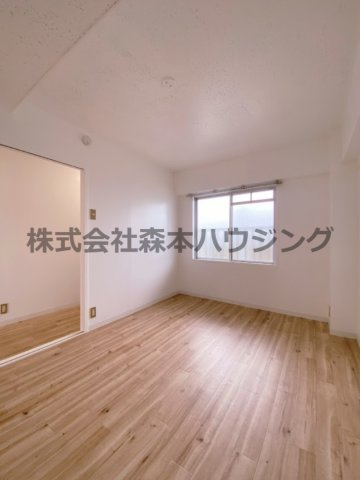 【洋室】 | 　ビレッジハウス春日Ⅰ　3号棟 | きれいな洋室です