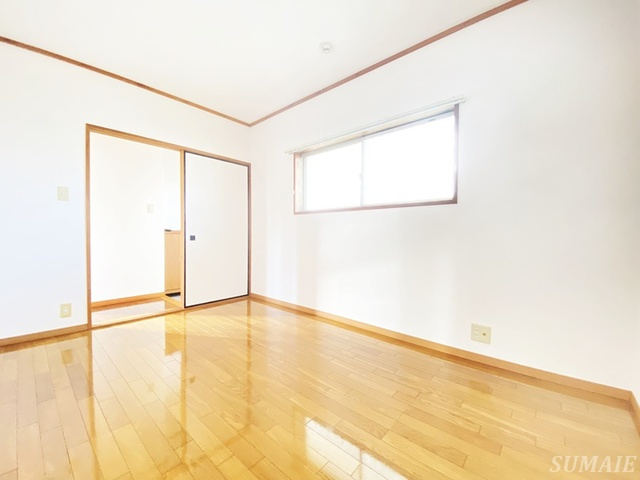 アバンサールプリモBの洋室|全居室窓あり☆