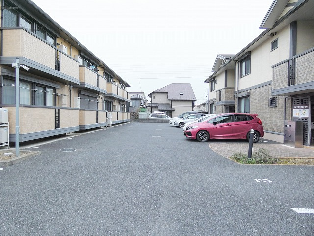 アミティエの駐車場