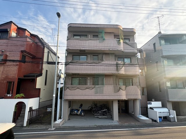 川崎市多摩区宿河原１丁目の賃貸マンションの外観