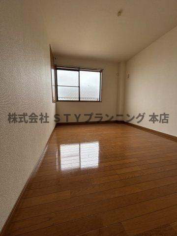 仲介手数料0円！Vertuの居間・リビング