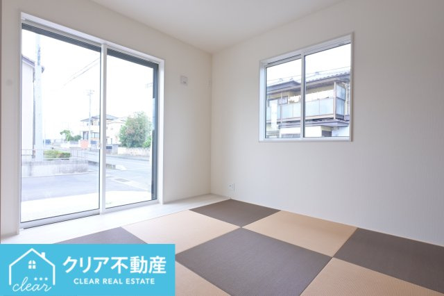 【和室】 | 桐生市相生町1丁目　ブルーミングガーデン | モダンなフチなし畳でお洒落な和室です♪お子様の遊び場にもぴったり♪