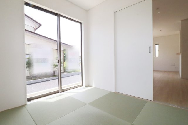 郡山市富田町字町内　　　　１号棟　　　富田小学校、富田中学区の和室