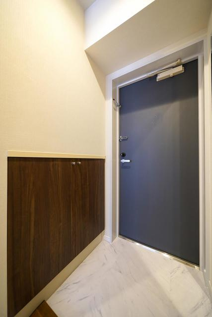 アーバネックス八丁堀の玄関|※写真は同タイプ住戸です。