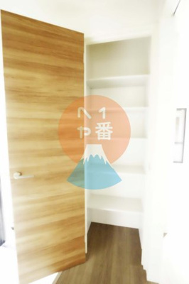 【その他】 | ルミエール蛍田B | 収納棚　※参考写真です