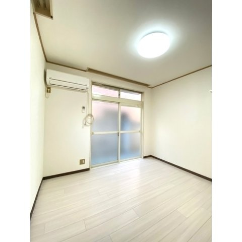 リベラル南大塚の内装