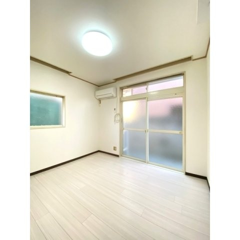 リベラル南大塚の内装